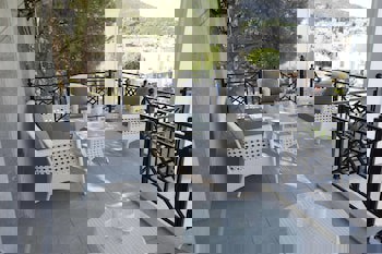 Ena Boutique Hotel & Residences