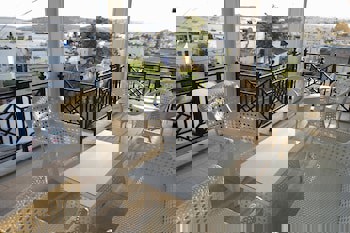 Ena Boutique Hotel & Residences