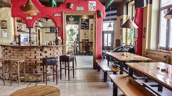 Cuba Bar & Hostel