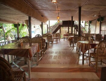 Symphony Palms Beach Resort