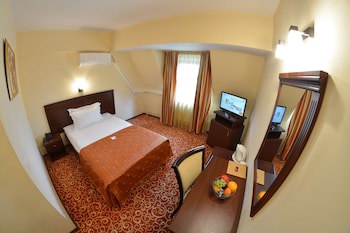 Central Hotel