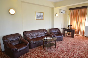 Central Hotel