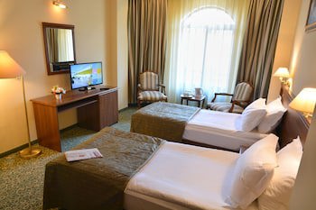 Central Hotel