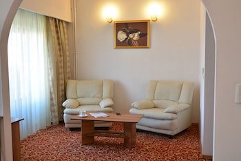 Central Hotel