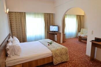 Central Hotel