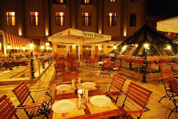 Central Hotel
