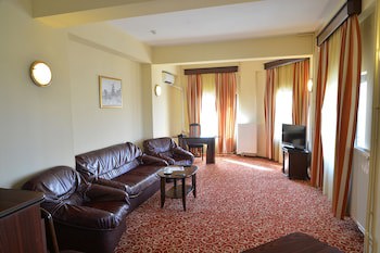 Central Hotel