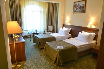 Central Hotel