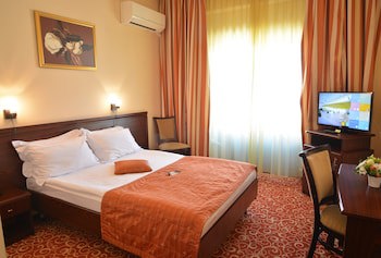 Central Hotel