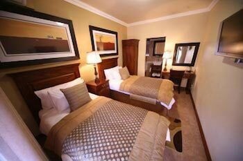 Le Cozmo Guest House