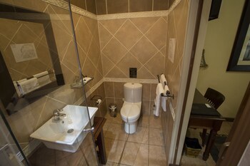 Le Cozmo Guest House