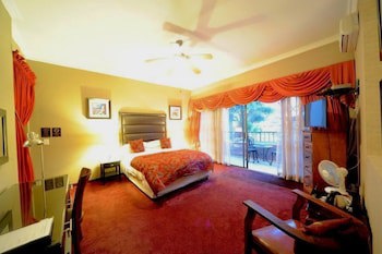 Le Cozmo Guest House