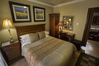 Le Cozmo Guest House
