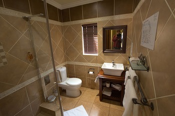 Le Cozmo Guest House
