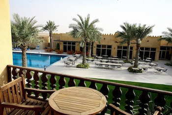 Al Hamra Village Hotel
