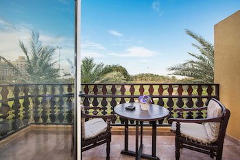 Al Hamra Village Hotel