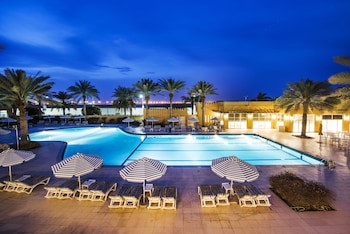 Al Hamra Village Hotel