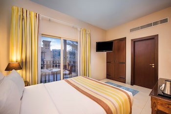 Al Hamra Village Hotel