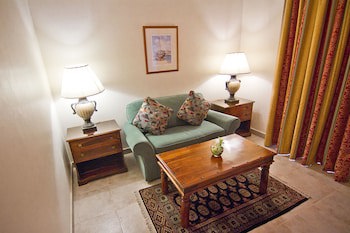 Al Hamra Village Hotel