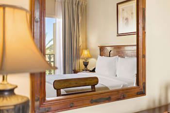 Al Hamra Village Hotel