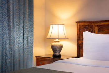 Al Hamra Village Hotel