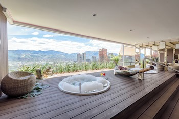 Diez Hotel Categoria Colombia
