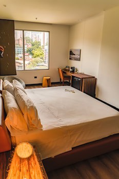 Diez Hotel Categoria Colombia