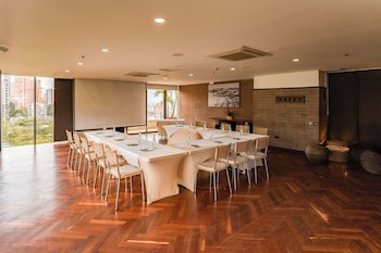 Diez Hotel Categoria Colombia