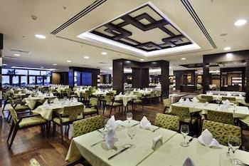 The Green Park Pendik