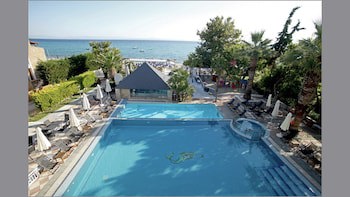 Naias Beach Hotel galeri fotoğrafı