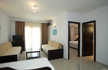 Naias Beach Hotel galeri fotoğrafı