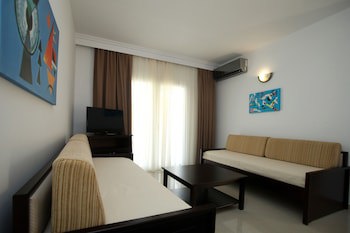 Naias Beach Hotel galeri fotoğrafı
