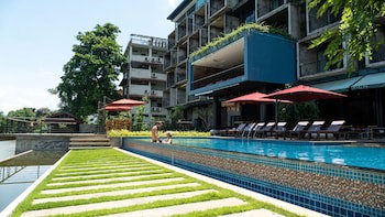 Inthira Vang Vieng