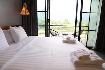 Inthira Vang Vieng