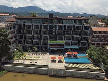 Inthira Vang Vieng