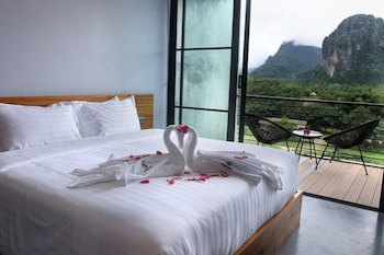 Inthira Vang Vieng