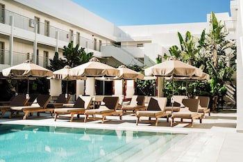 Nissi Park Hotel