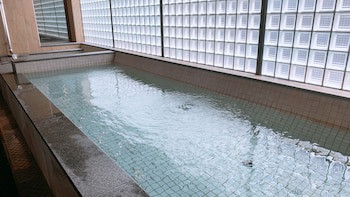 First Cabin Midousuji - Namba