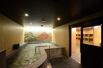 First Cabin Midousuji - Namba