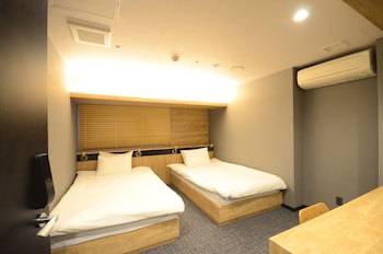 First Cabin Midousuji - Namba