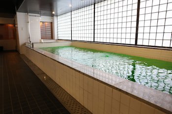 First Cabin Midousuji - Namba