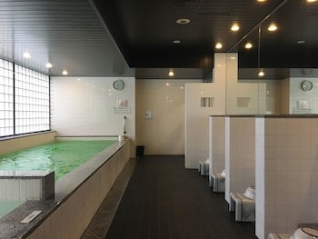 First Cabin Midousuji - Namba