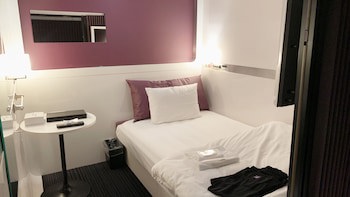 First Cabin Midousuji - Namba
