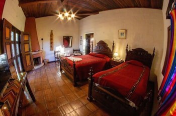 Posada De Don Rodrigo Panajachel