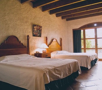 Posada De Don Rodrigo Panajachel