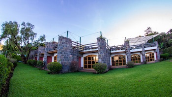 Posada De Don Rodrigo Panajachel