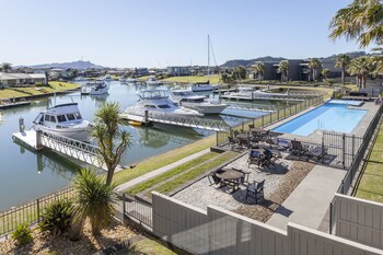 Sovereign Pier On The Waterways