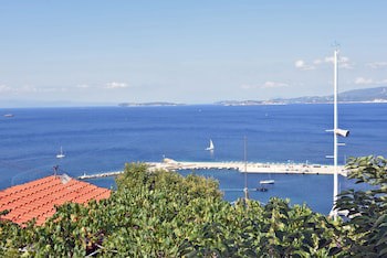 Aegean Wave Hotel