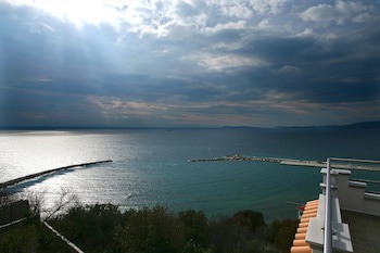 Aegean Wave Hotel