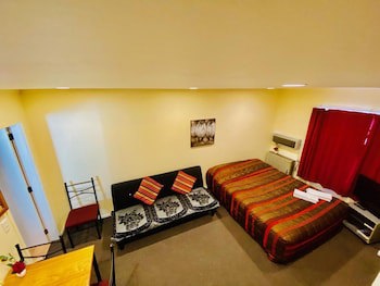 Baden Lodge Motel